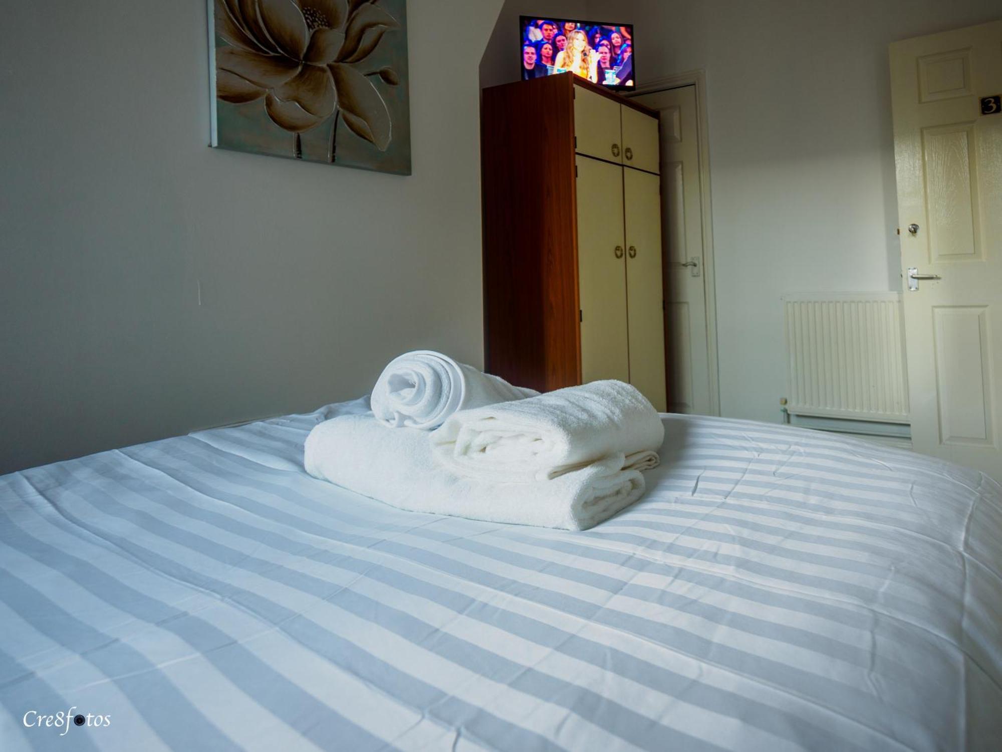 Couldon Lodge Stoke-on-Trent エクステリア 写真